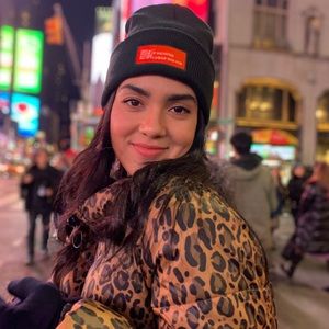 Meet your Posher, Stephanie